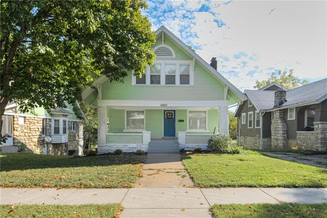 $190,000 | 2837 Parkwood Boulevard, Kansas City, KS 66104