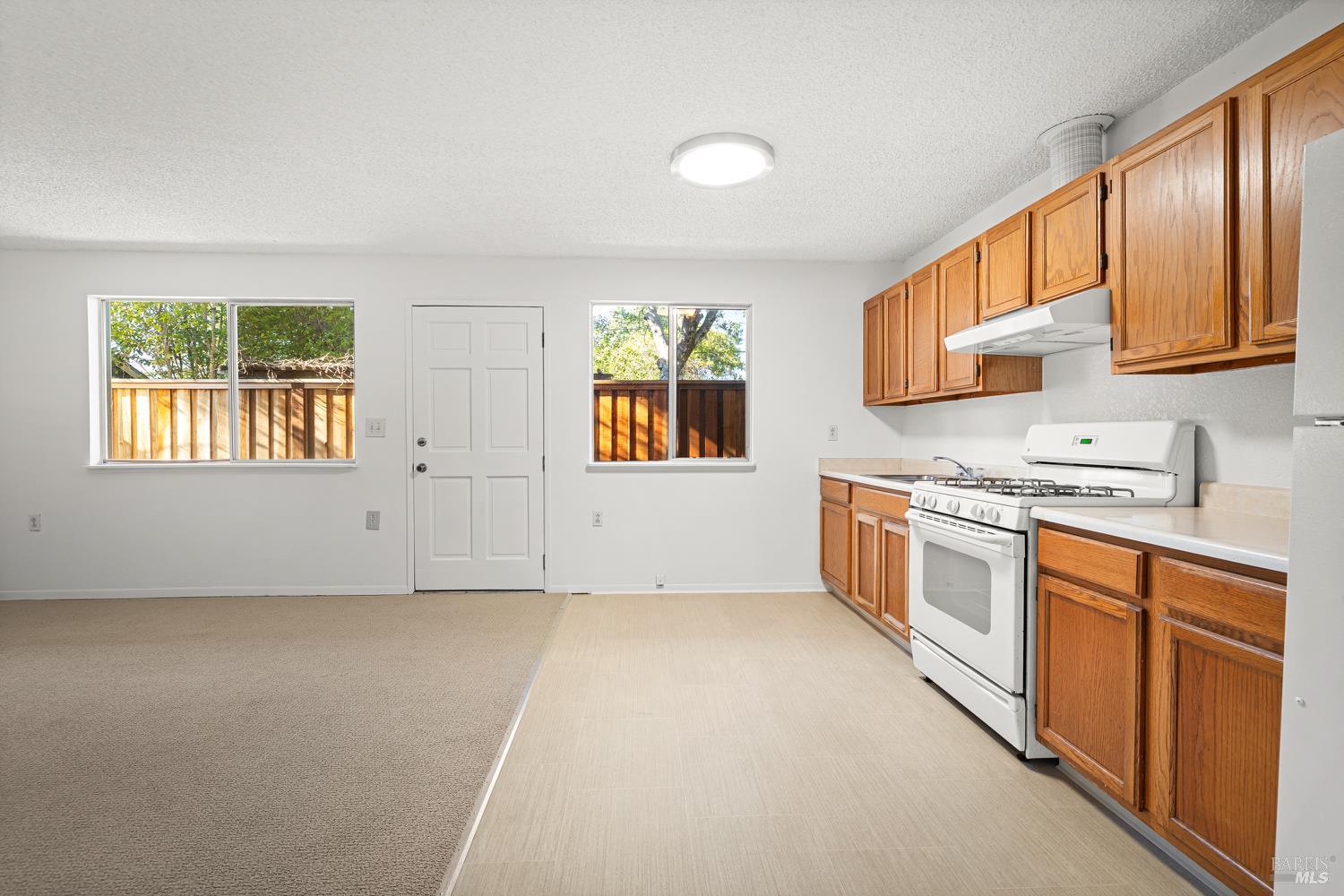 611 Hendley Street Santa Rosa, CA 95404 - Photo 46 of 54