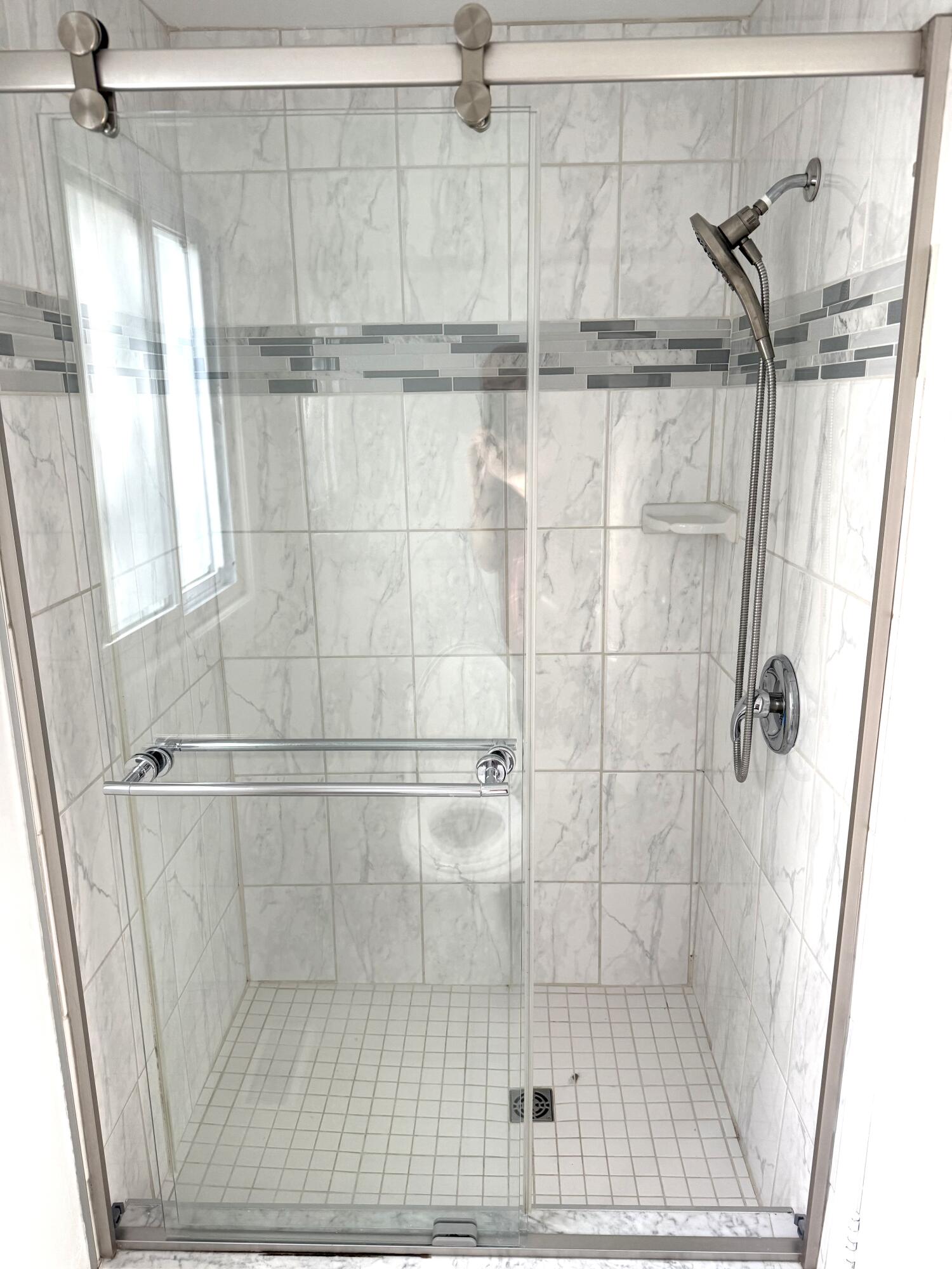 4290 Wendell Road West Bloomfield, MI 48323 - Photo 23 of 32 IMG_8148