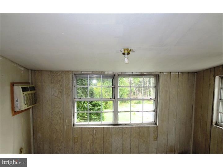 5938 Highway 412 Riegelsville, PA 18077 - Photo 9 of 25 Gallery Image 9
