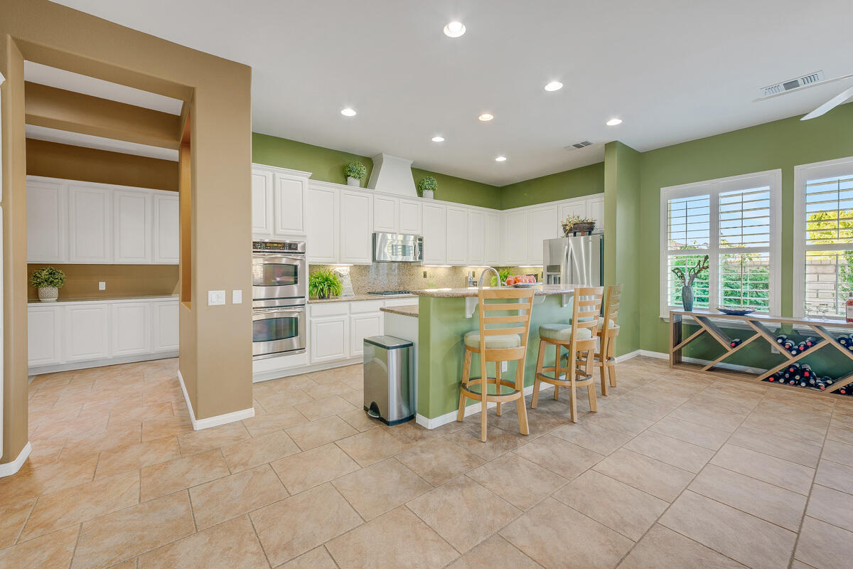 49130 Escalante Street Indio, CA 92201 - Photo 14 of 99 13 KITCHEN MLS