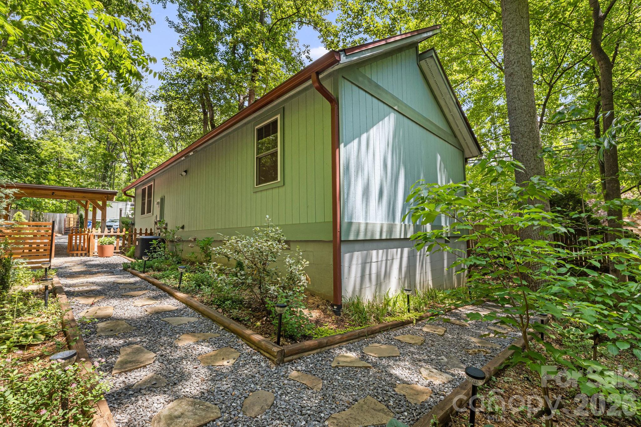 477 Governors View Road Asheville, NC 28805 - Photo 36 of 43