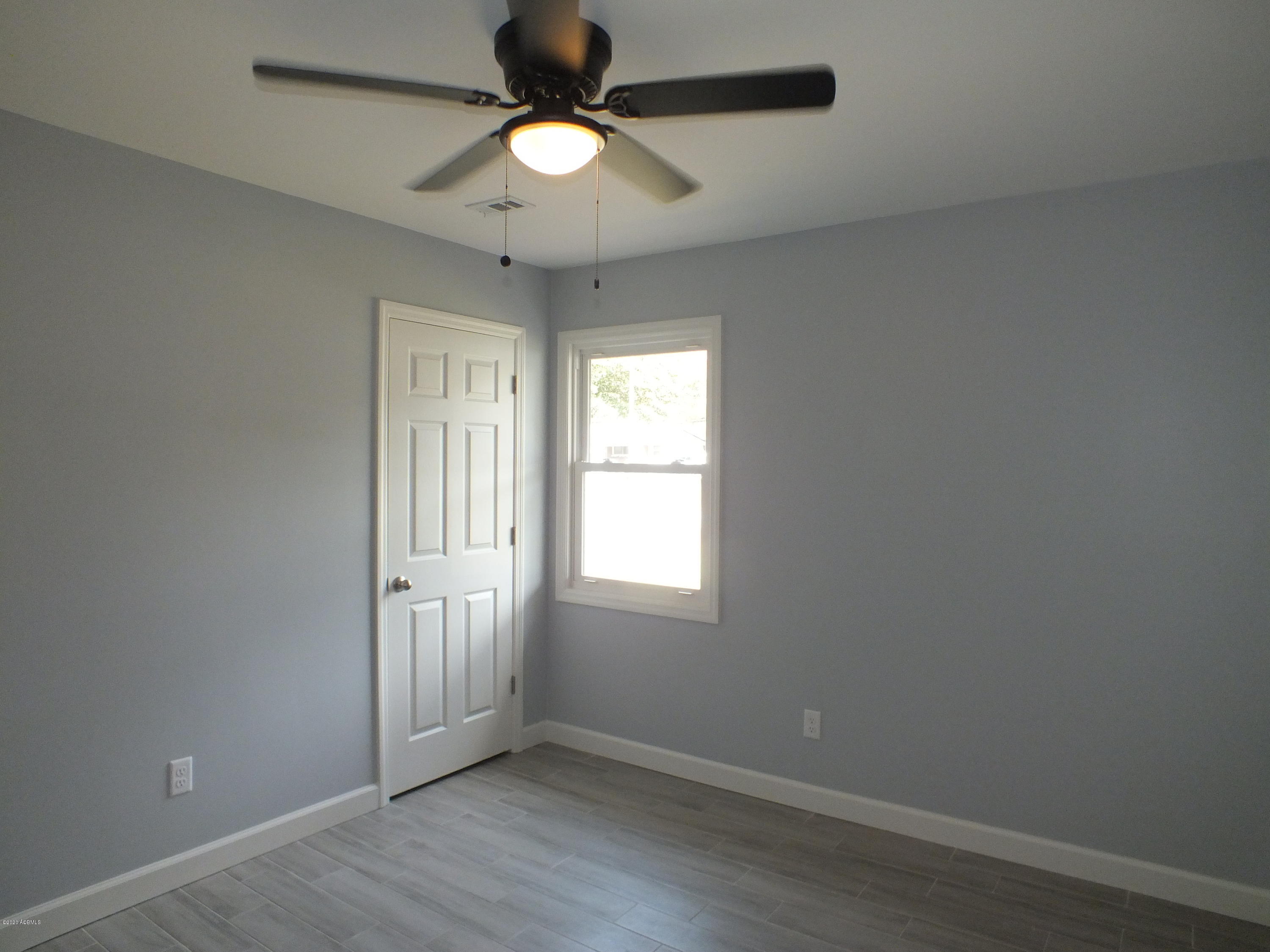 1506 Battery Creek Road Beaufort, SC 29902 - Photo 11 of 36 DSCF3259