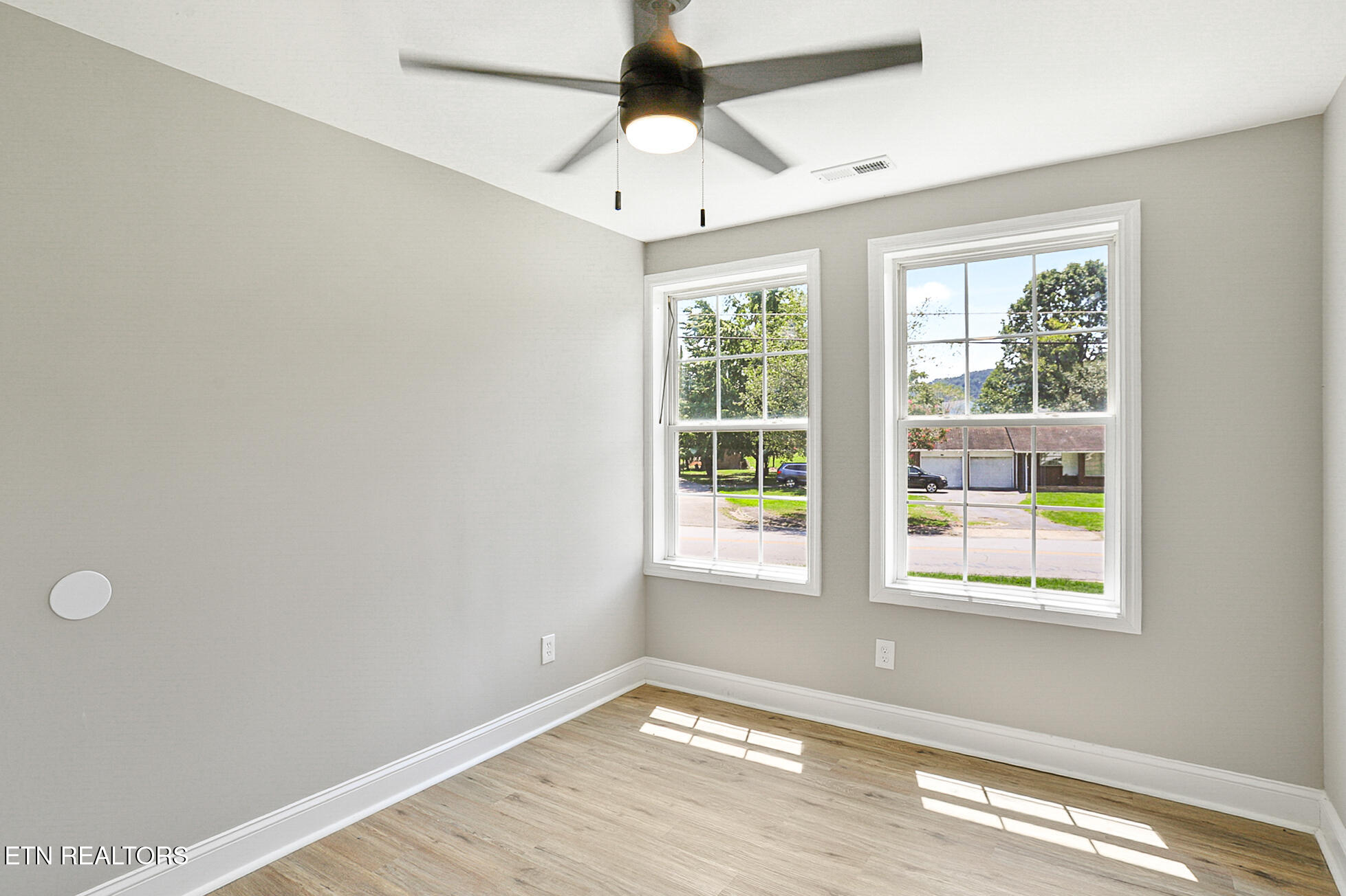 178 Robertsville Road Oak Ridge, TN 37830 - Photo 17 of 37 178 Robertsville Rd-104