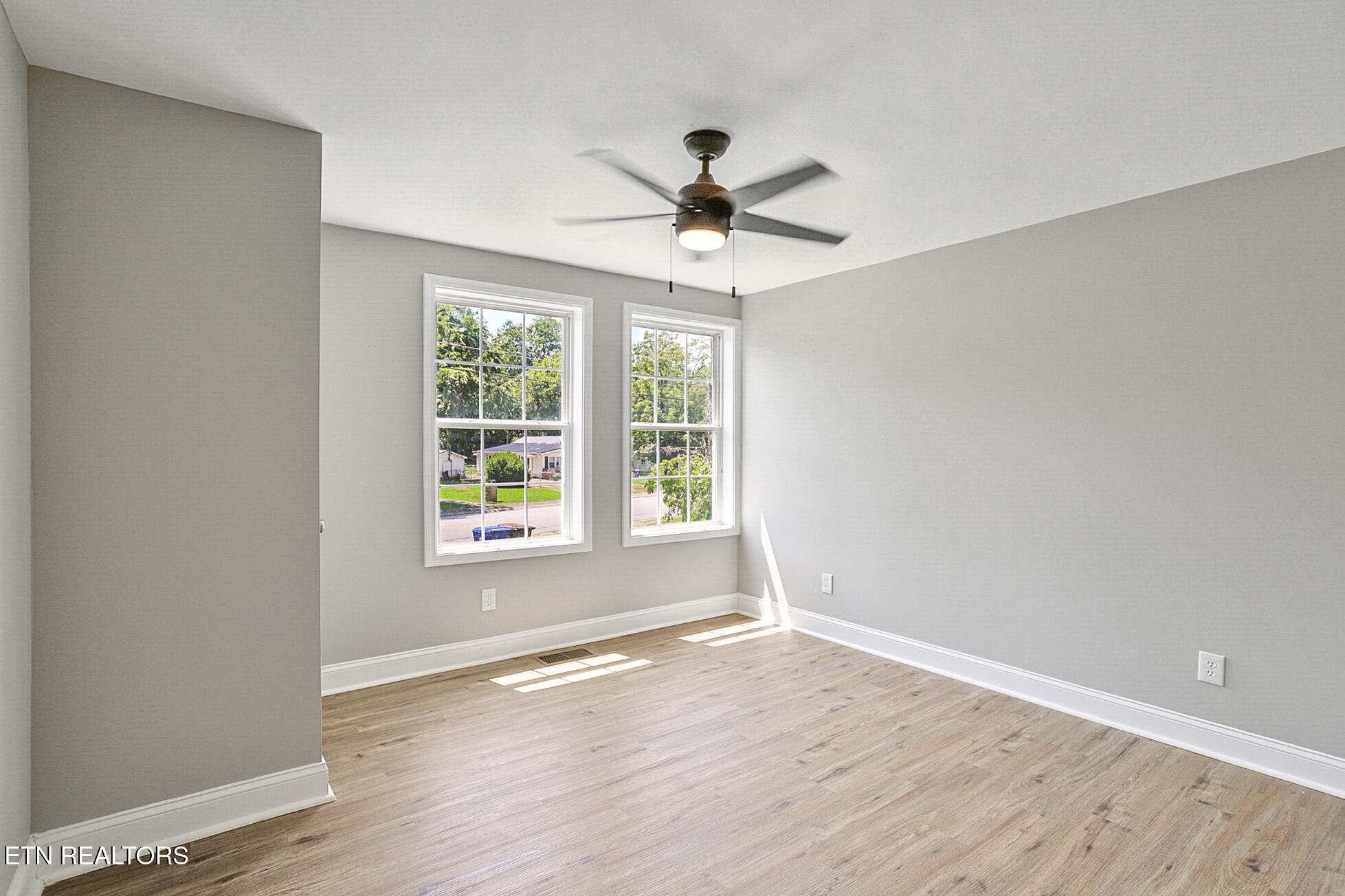 178 Robertsville Road Oak Ridge, TN 37830 - Photo 28 of 37 178 Robertsville Rd-159