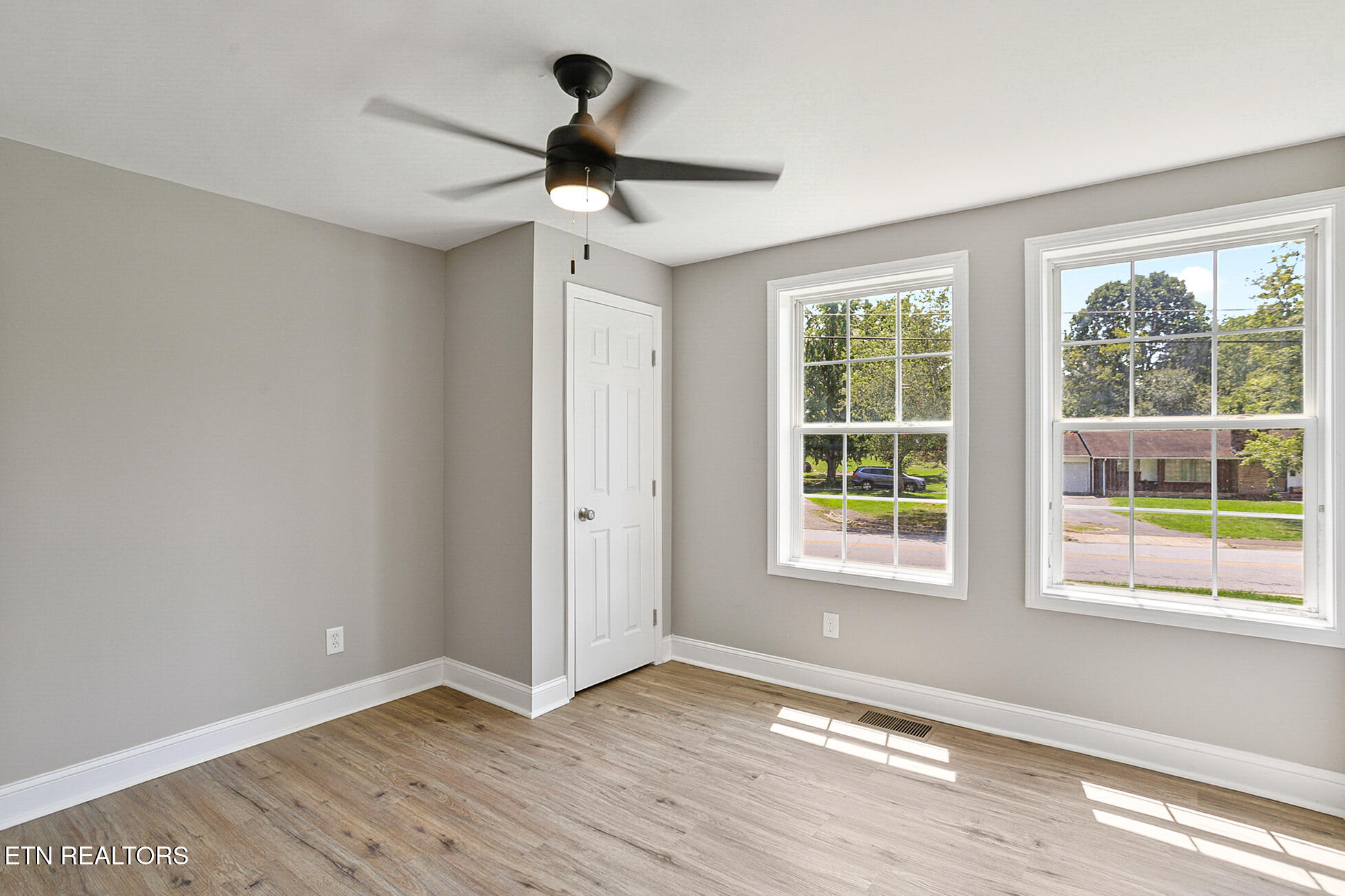 178 Robertsville Road Oak Ridge, TN 37830 - Photo 29 of 37 178 Robertsville Rd-164