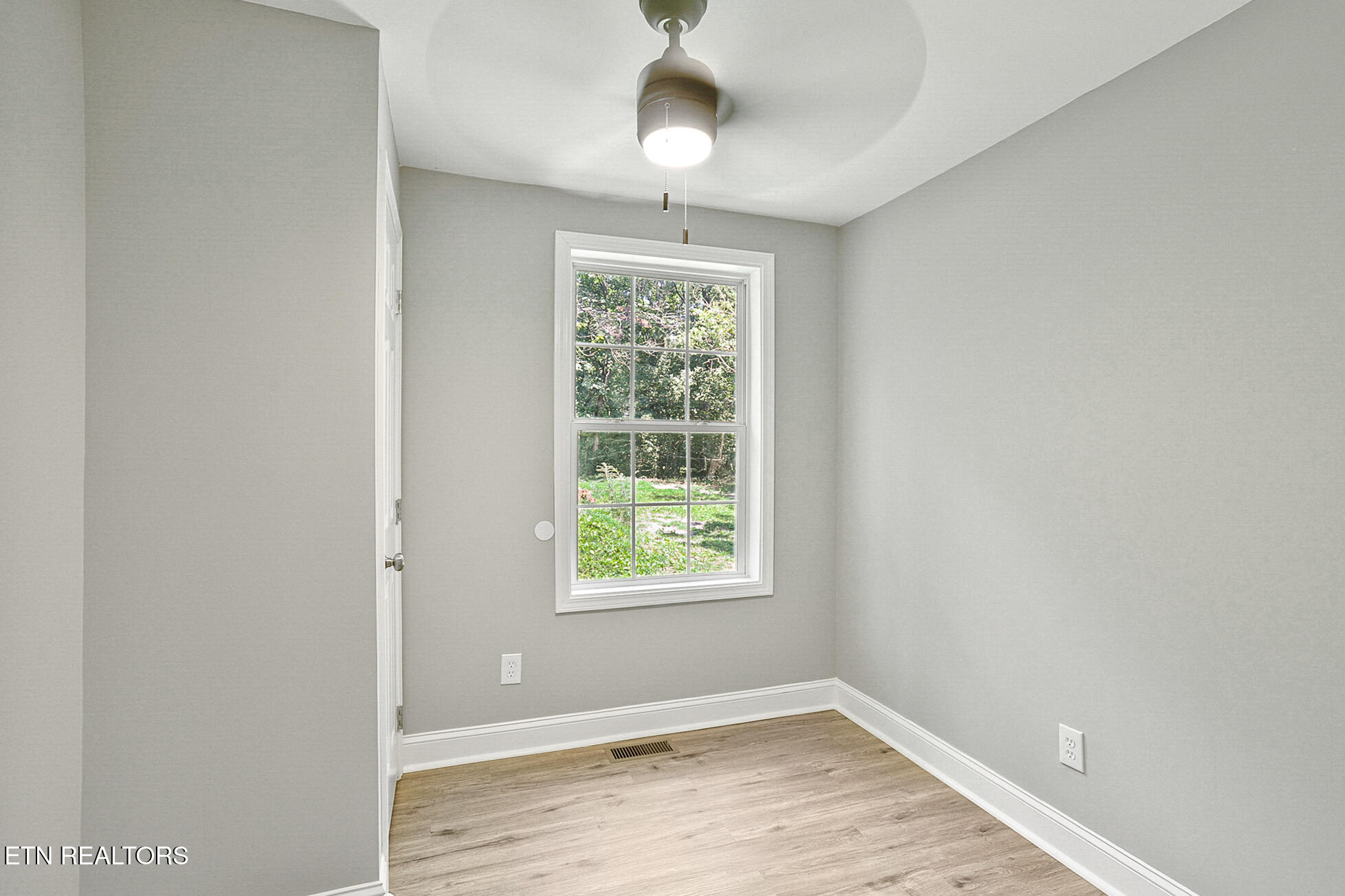 178 Robertsville Road Oak Ridge, TN 37830 - Photo 31 of 37 178 Robertsville Rd-174