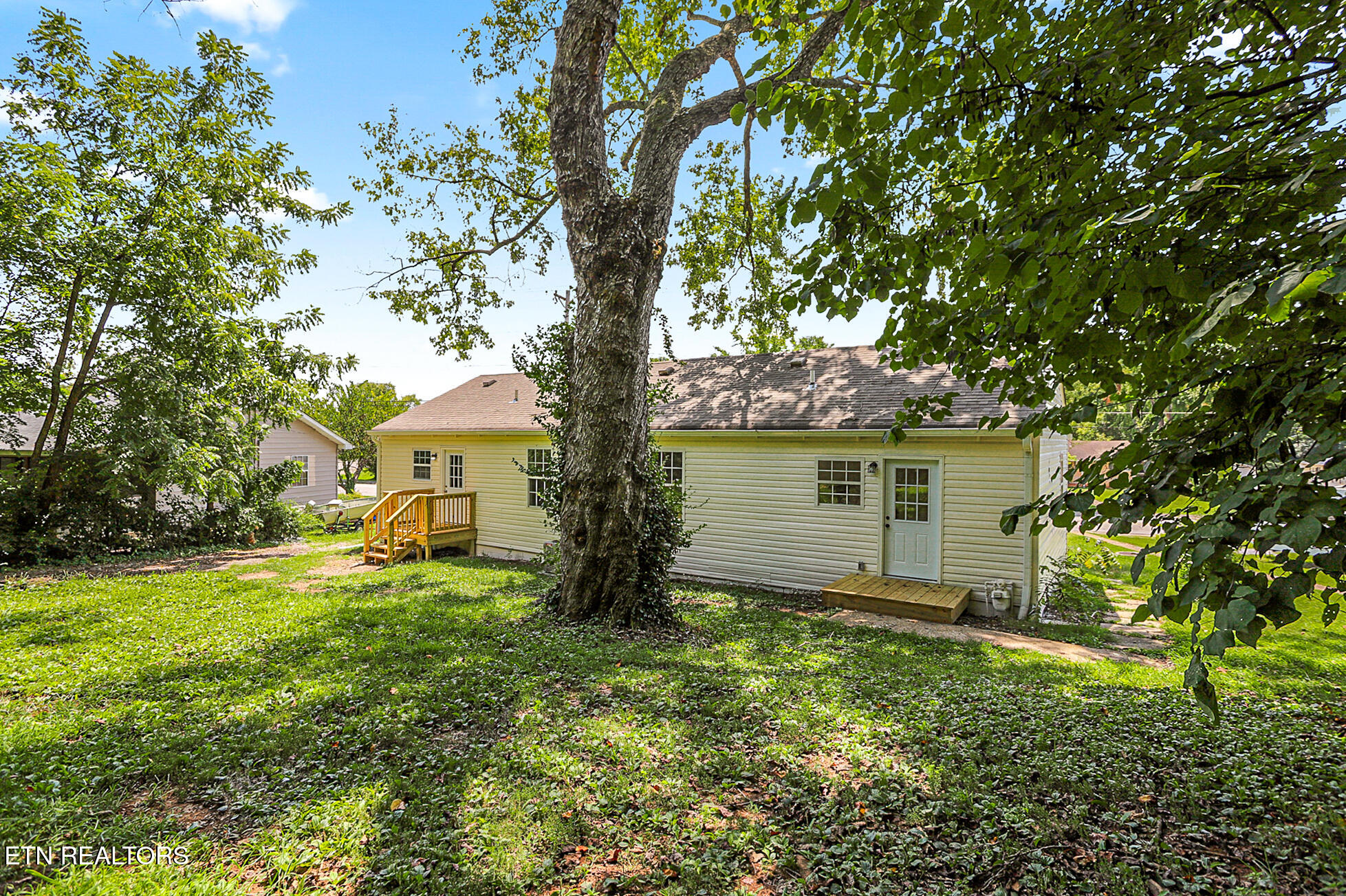178 Robertsville Road Oak Ridge, TN 37830 - Photo 36 of 37 178 Robertsville Rd-26