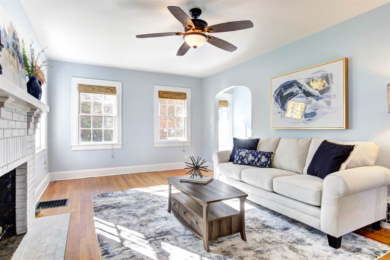 413 Dixie Trail Raleigh, NC 27607 - Photo 5 of 30 Family Room