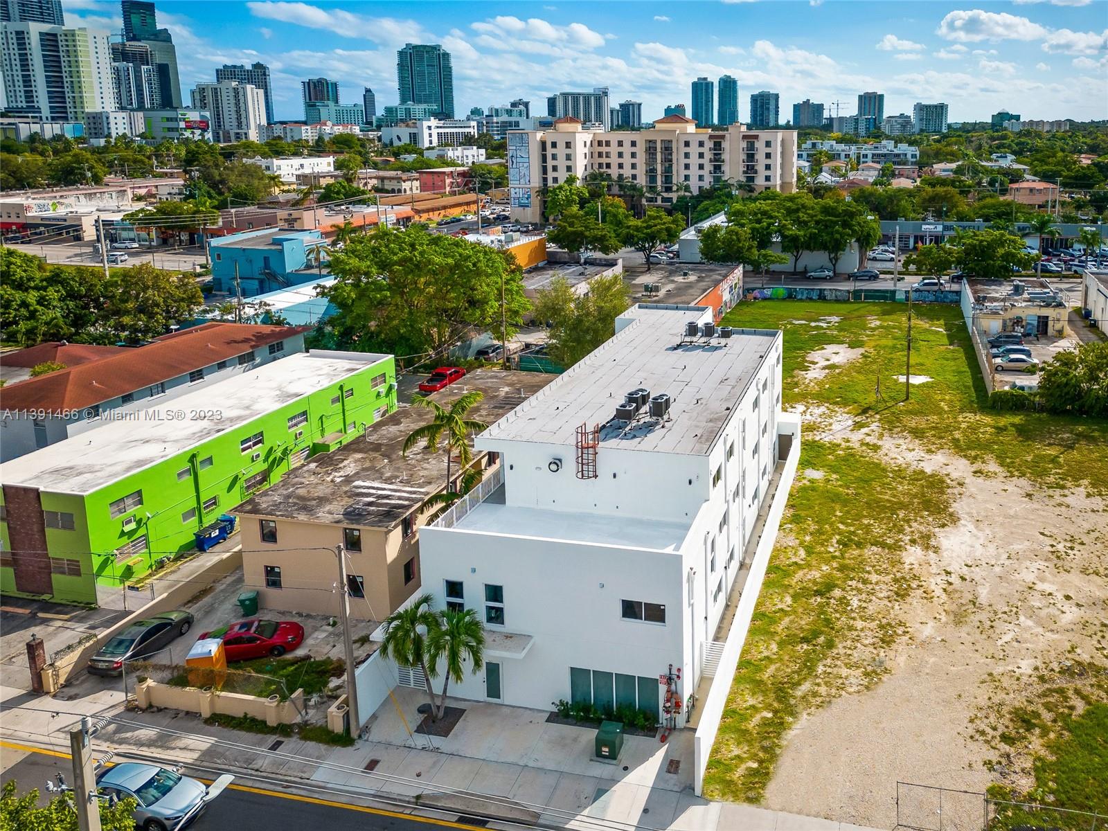 542 Southwest 7th Street Miami, FL 33130 - Photo 3 of 22 a view of a city