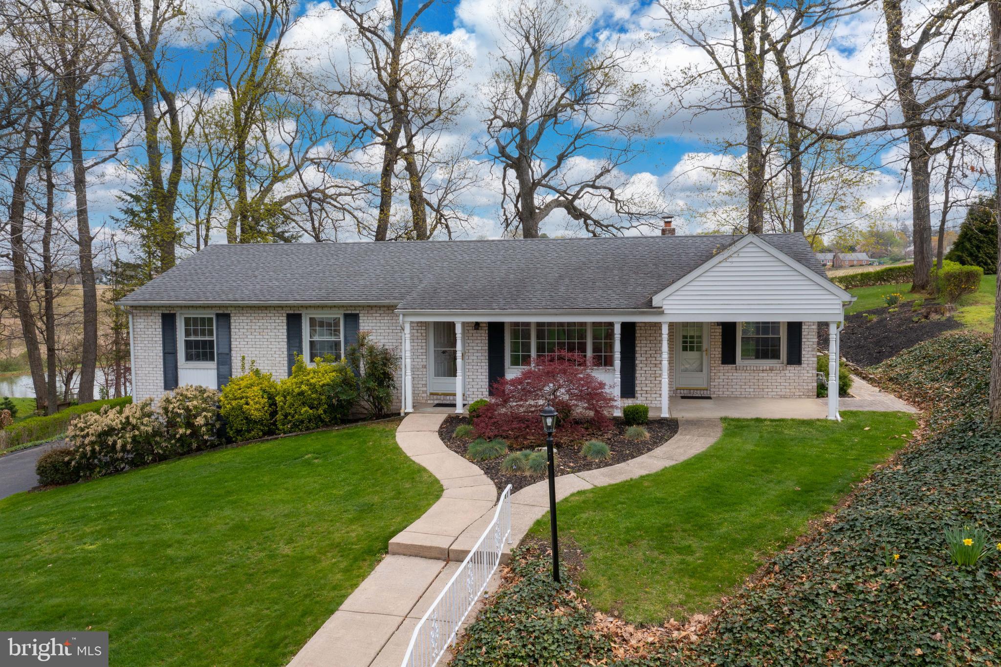 1863 Radnor Road York, PA 17402 - Photo 1 of 39