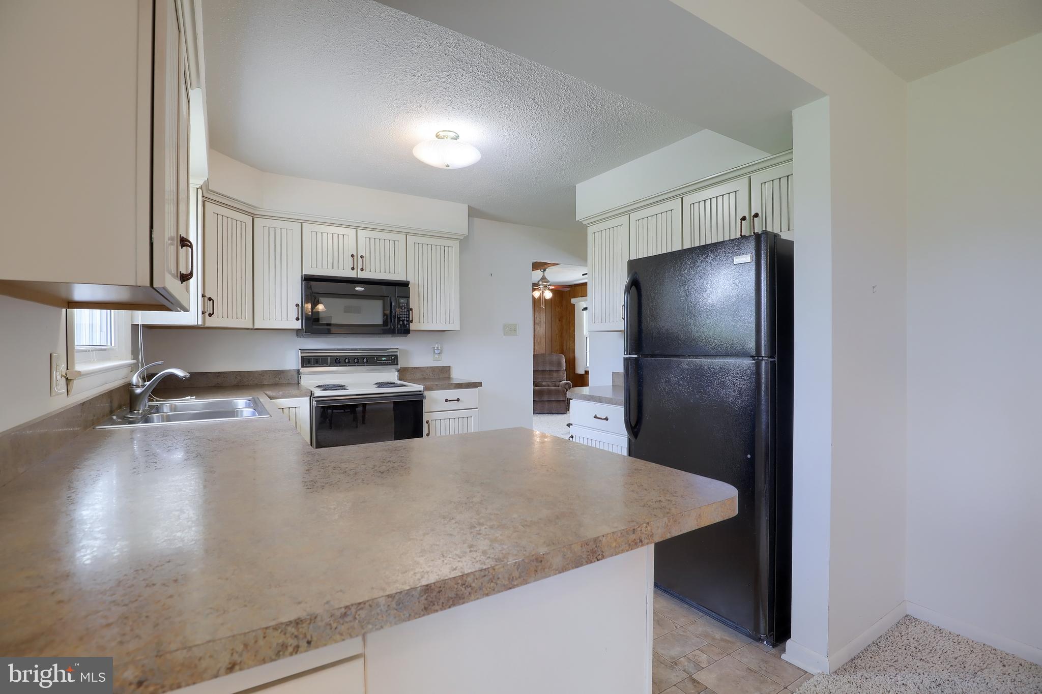 1863 Radnor Road York, PA 17402 - Photo 12 of 39