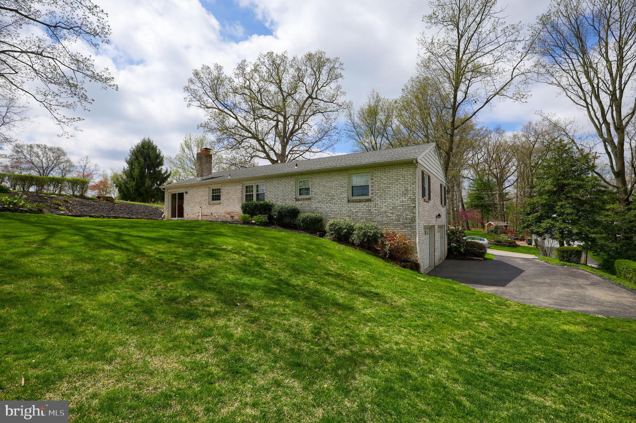 1863 Radnor Road York, PA 17402 - Photo 33 of 39