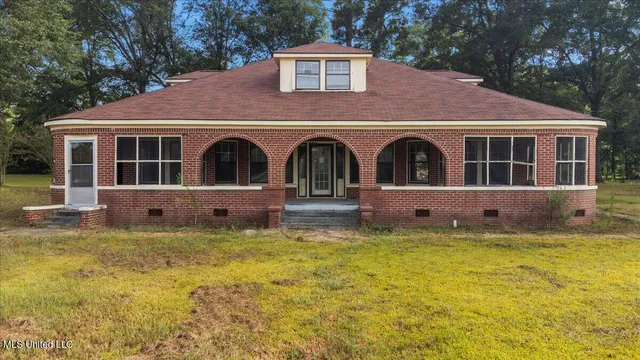 $33,500 | 37 Madison Street, Pickens, MS 39146