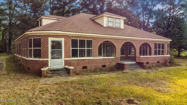 $33,500 | 37 Madison Street, Pickens, MS 39146