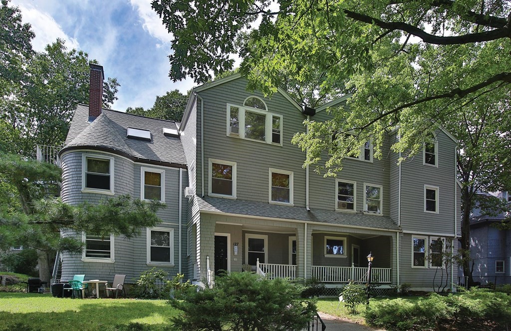 127 Kilsyth Road, Unit 7 Boston, MA 02135 - Photo 1 of 7 Gallery Image 1