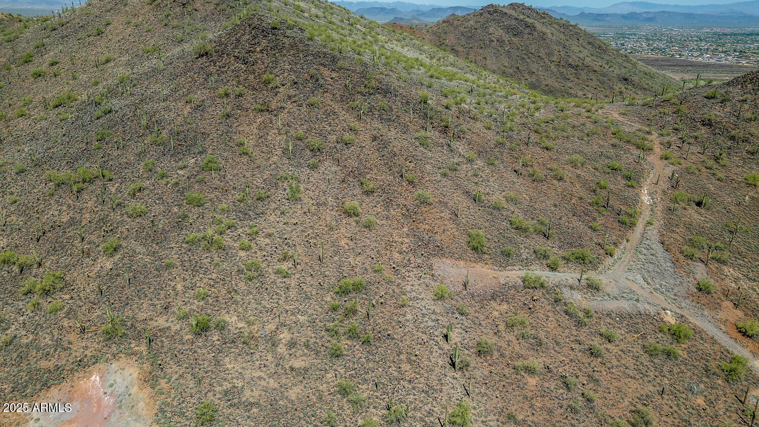 18-xx West Sentinel Rock Road, Unit 2 Phoenix, AZ 85086 - Photo 8 of 19 18XX W Sentinel Rock Rd-large-008-015-18