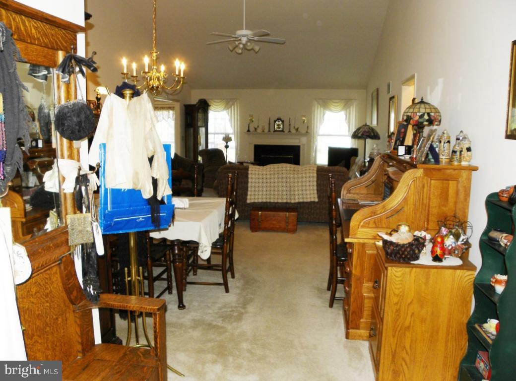 102 White Chapel Road Lancaster, PA 17603 - Photo 3 of 17 Gallery Image 3