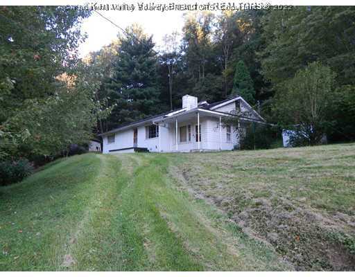 74 Stowers Road Griffithsville, WV 25521 - Photo 2 of 3 Exterior Front.