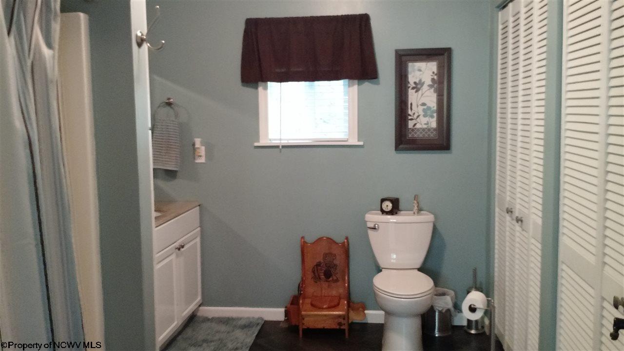 341 Colfax Road Fairmont, WV 26554 - Photo 10 of 12 Gallery Image 10