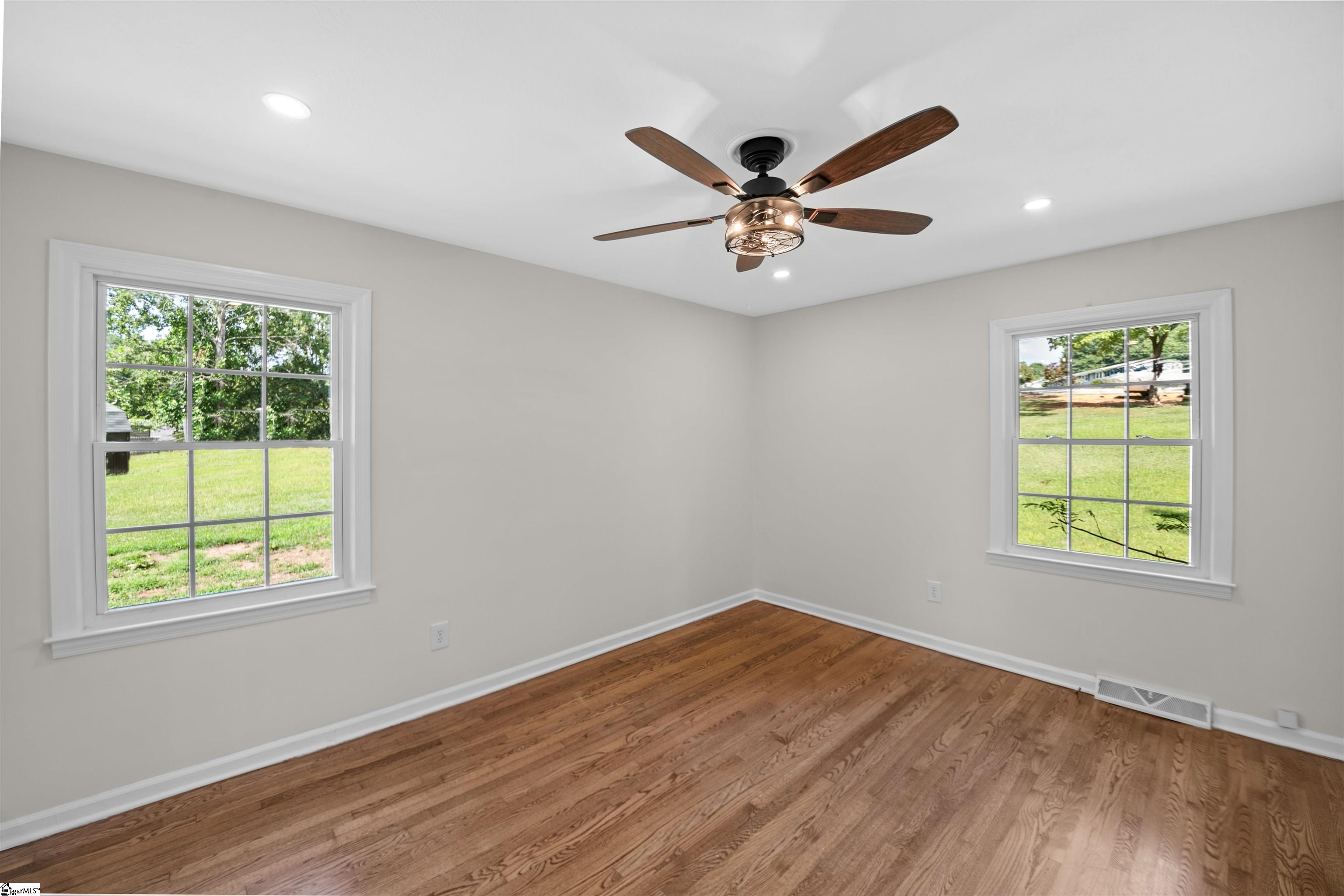 303 Robinall Drive Easley, SC 29642 - Photo 34 of 43