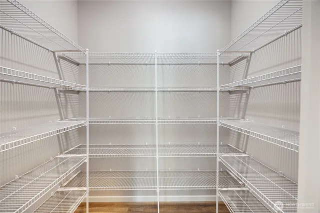 $599,950 | 252 Northeast Shadowhawk Lane, Bremerton, WA 98311