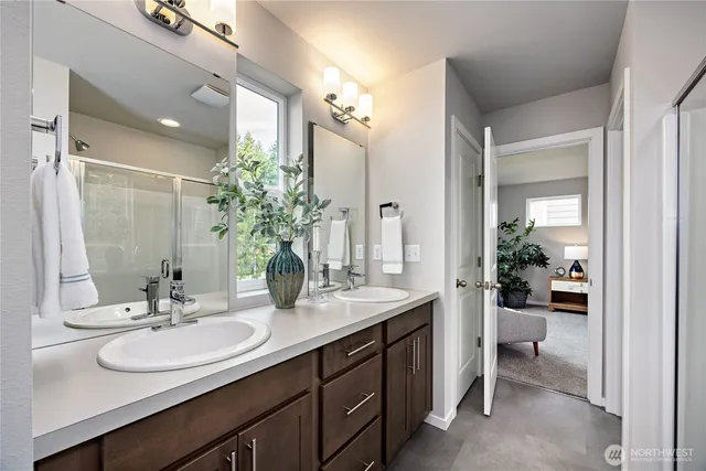 $599,950 | 252 Northeast Shadowhawk Lane, Bremerton, WA 98311