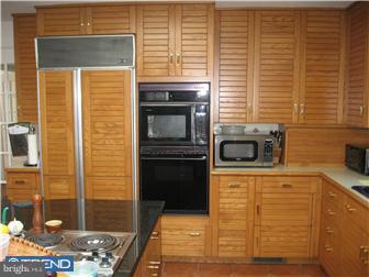 1425 Grasshopper Road Huntingdon Valley, PA 19006 - Photo 7 of 12 Kitchen