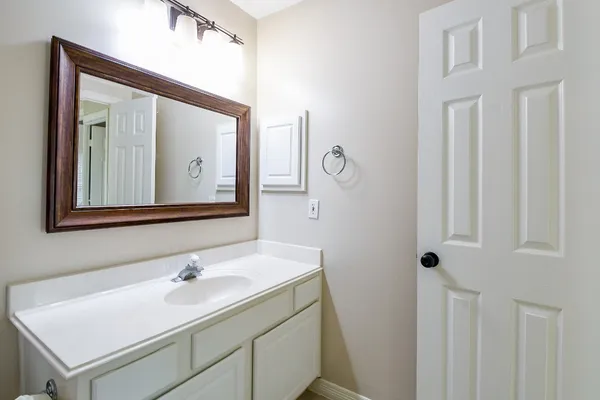 $2,750 | 241 Blue Hill Drive, Montgomery, TX 77356