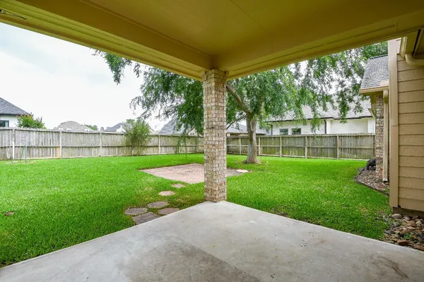 $2,750 | 241 Blue Hill Drive, Montgomery, TX 77356