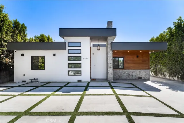 $10,000 | 6230 Beeman Avenue, North Hollywood, CA 91606