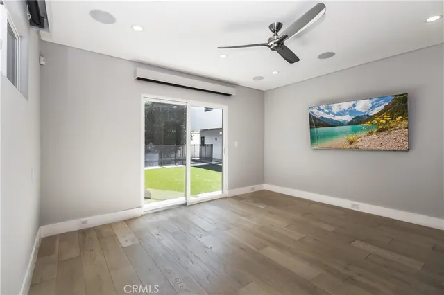 $10,000 | 6230 Beeman Avenue, North Hollywood, CA 91606