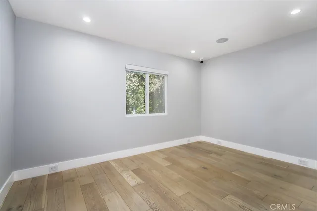 $10,000 | 6230 Beeman Avenue, North Hollywood, CA 91606