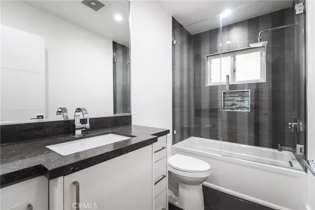 $10,000 | 6230 Beeman Avenue, North Hollywood, CA 91606