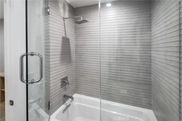 $10,000 | 6230 Beeman Avenue, North Hollywood, CA 91606