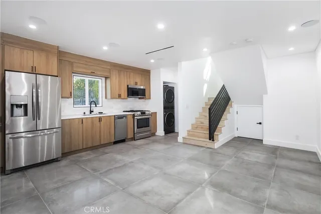 $10,000 | 6230 Beeman Avenue, North Hollywood, CA 91606