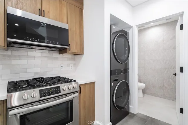 $10,000 | 6230 Beeman Avenue, North Hollywood, CA 91606