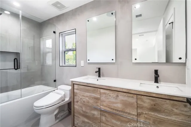 $10,000 | 6230 Beeman Avenue, North Hollywood, CA 91606