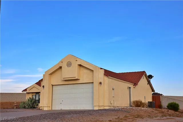 $298,400 | 10 Palm Gardens Drive, Palm Gardens, NV 89039