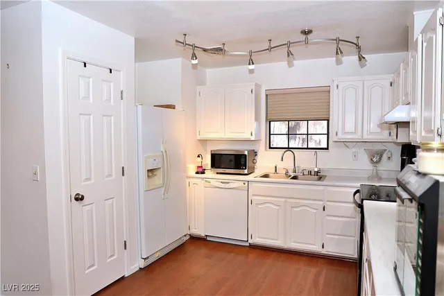 $298,400 | 10 Palm Gardens Drive, Palm Gardens, NV 89039