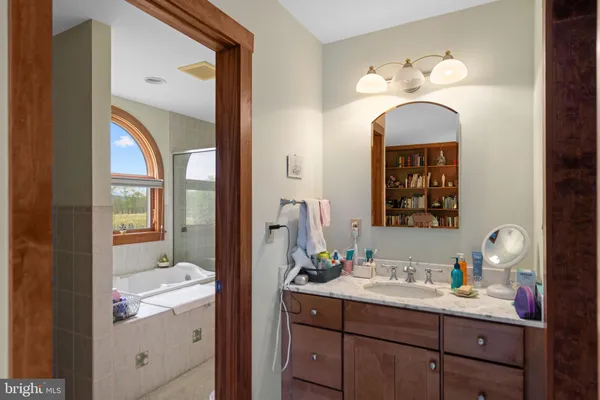 $2,300,000 | 92 School House Road, Washington, VA 22747