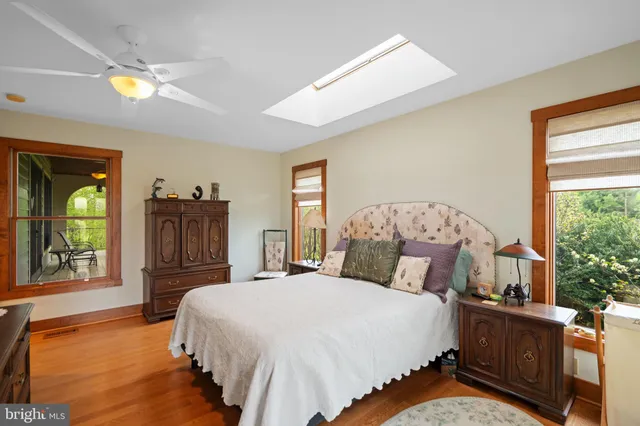 $2,300,000 | 92 School House Road, Washington, VA 22747