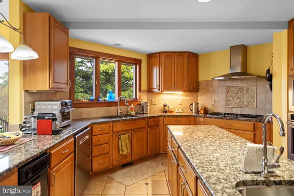 $2,300,000 | 92 School House Road, Washington, VA 22747