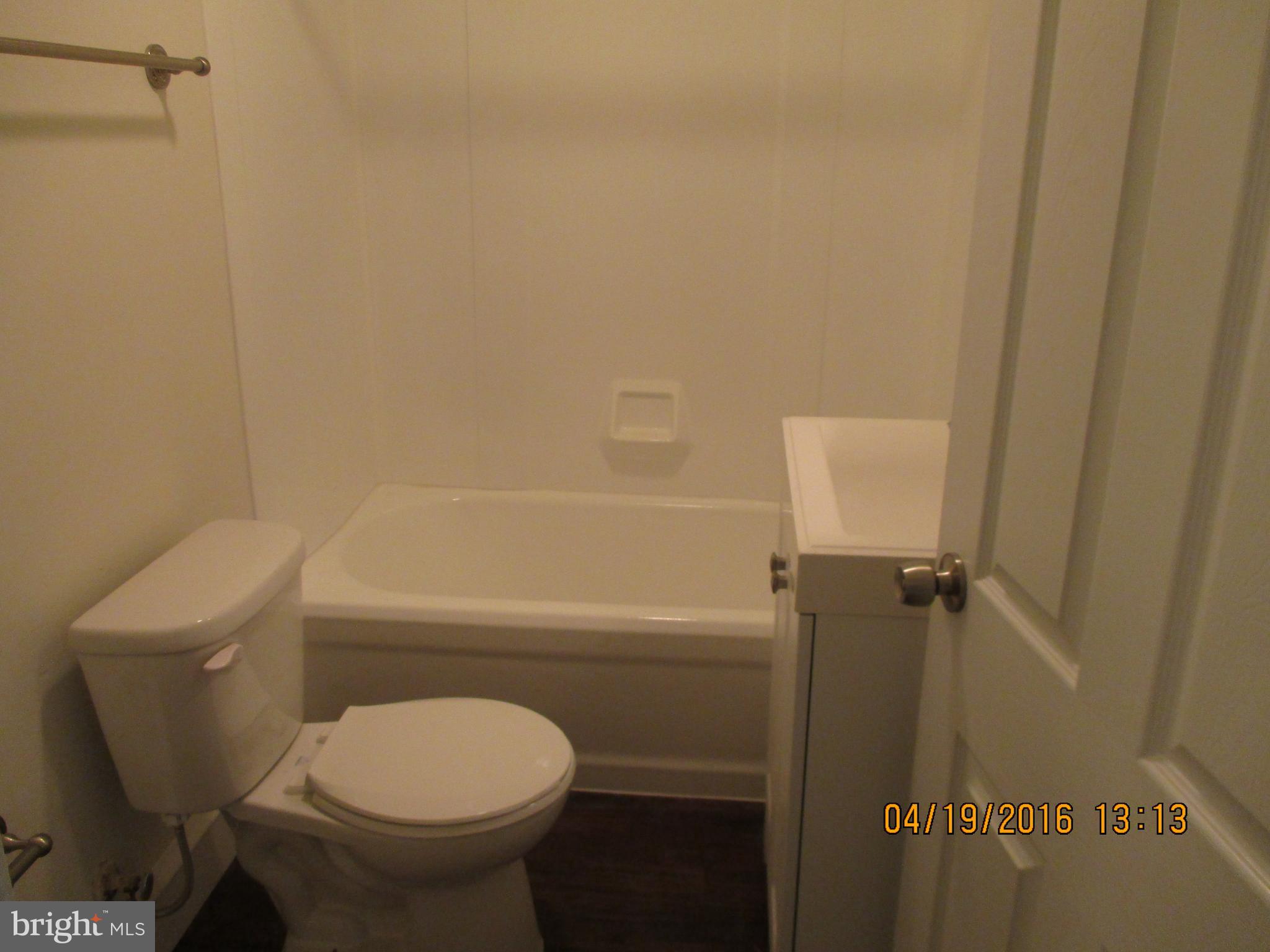 266 Shell Road, Unit B 1 Carneys Point, NJ 08069 - Photo 4 of 13