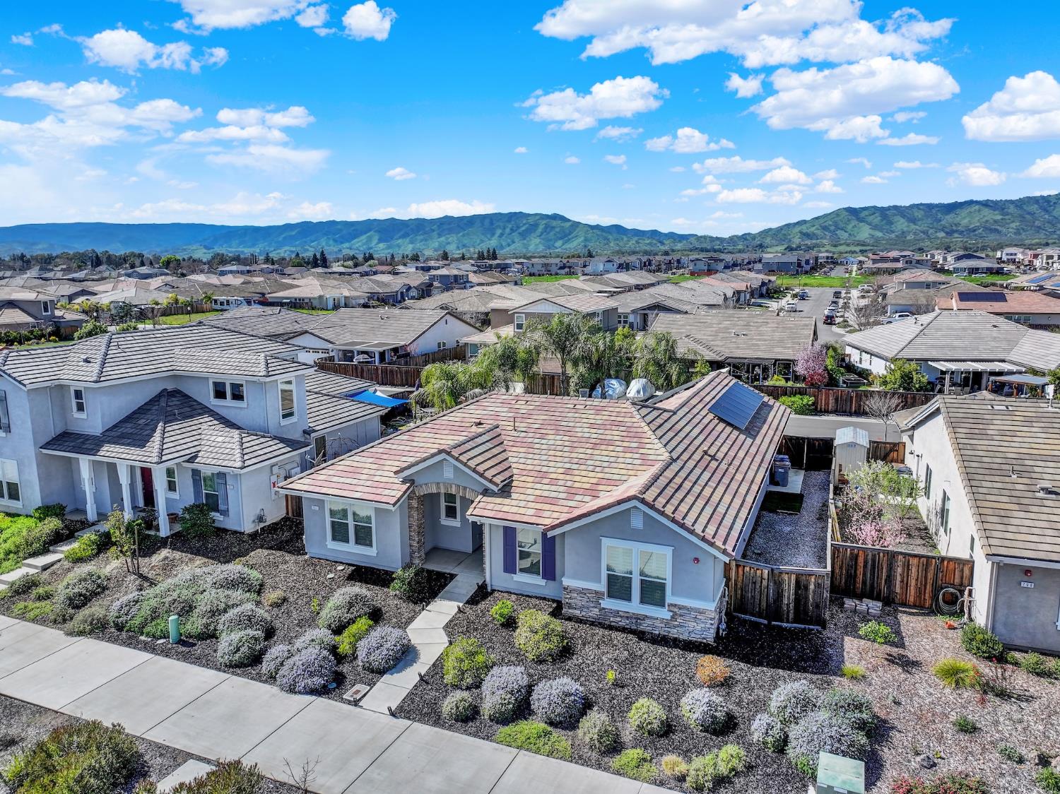 794 West Main Street Winters, CA 95694 - Photo 3 of 91