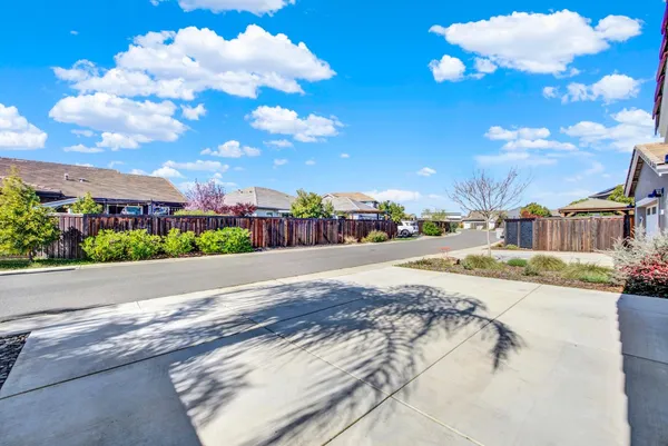 $732,999 | 794 West Main Street, Winters, CA 95694