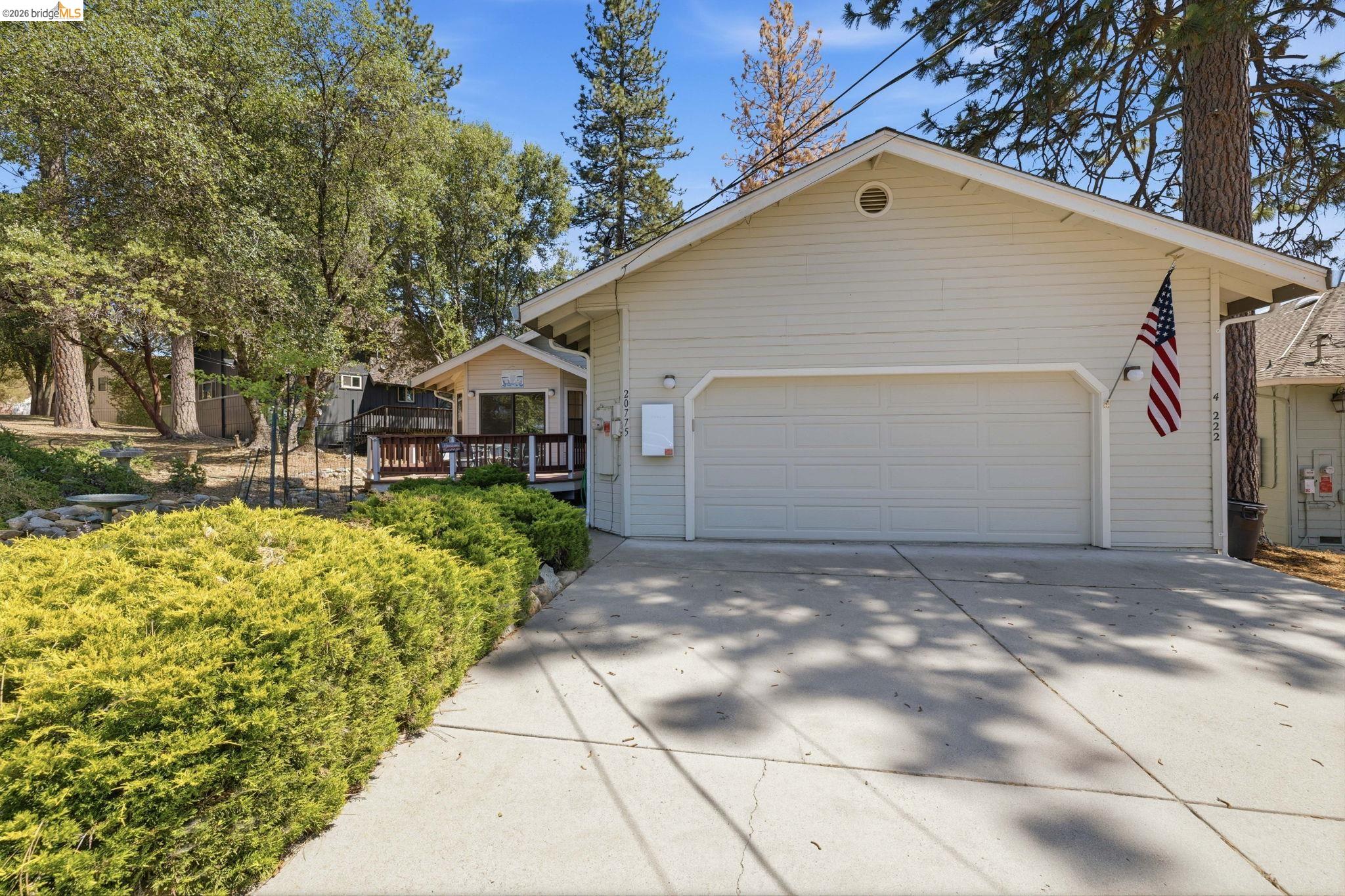 20775 Point View Drive Groveland, CA 95321 - Photo 2 of 29