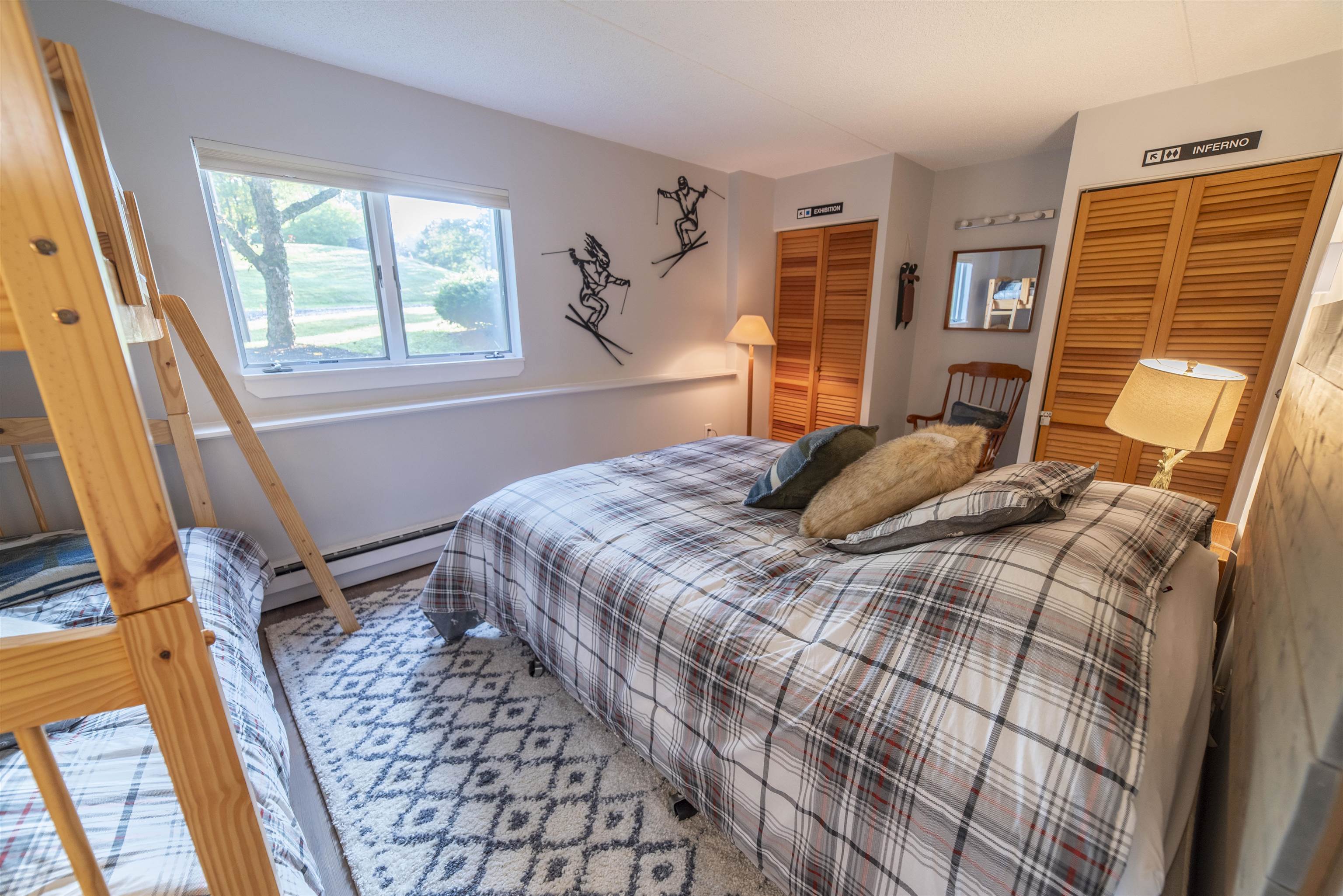339 Handle Road, Unit H West Dover, VT 05356 - Photo 14 of 27 Gallery Image 14
