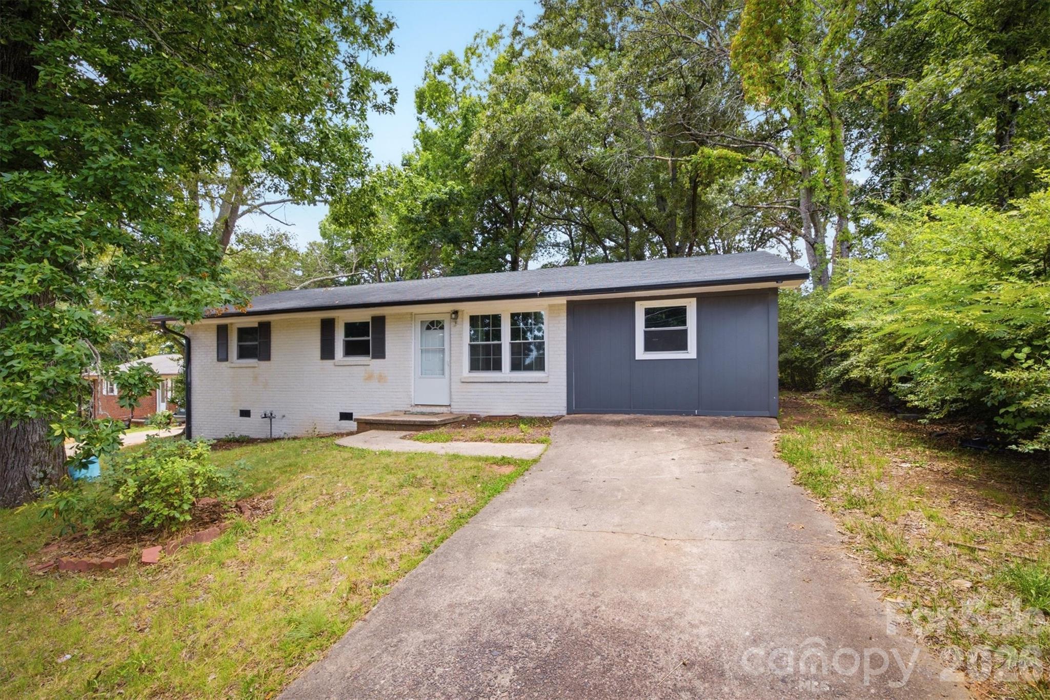 1450 3rd Street Southwest Hickory, NC 28602 - Photo 1 of 20