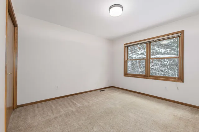 $269,900 | 2314 South Highland View Circle Southeast, Grand Rapids, MI 49506